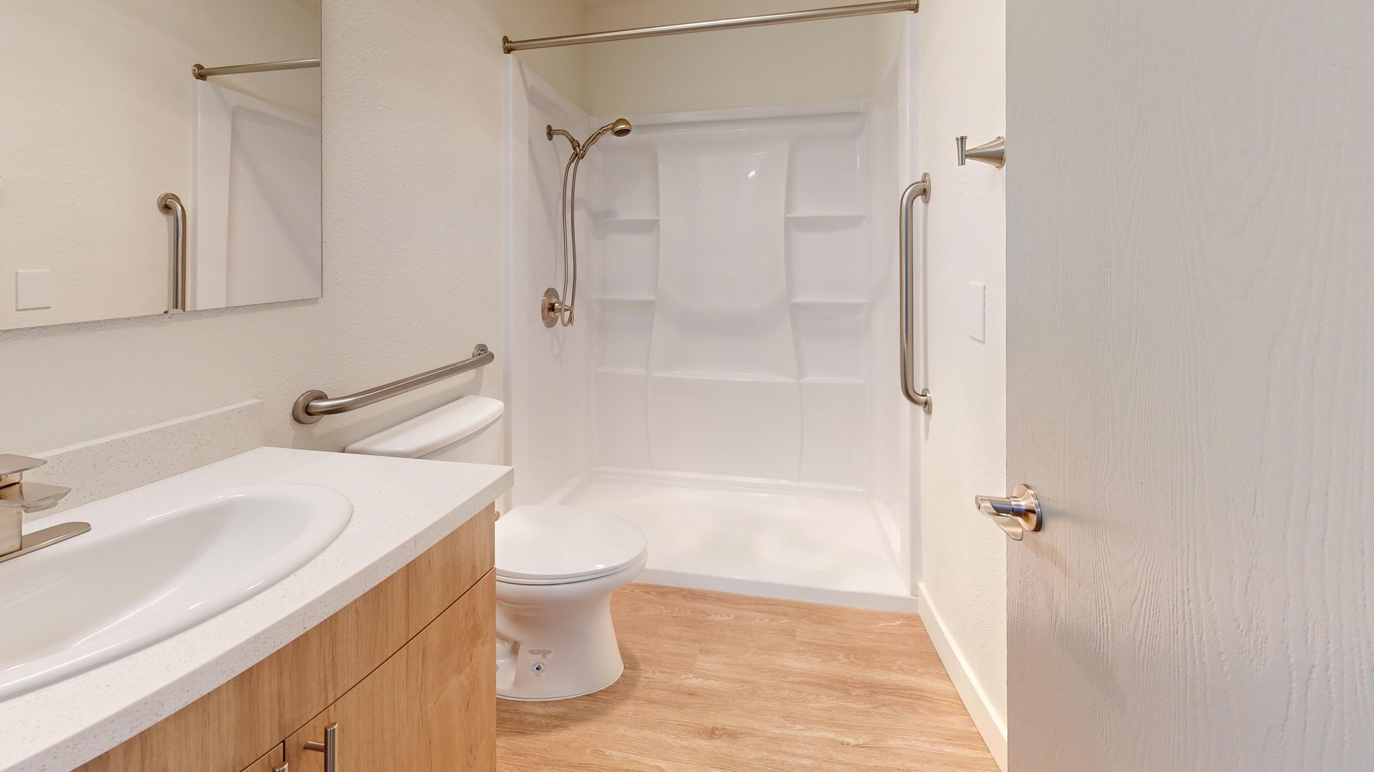 Senior-Living-Chateau-De-Boise-Two-Bedroom-Rocky-Canyon-646-sqft-Bathroom