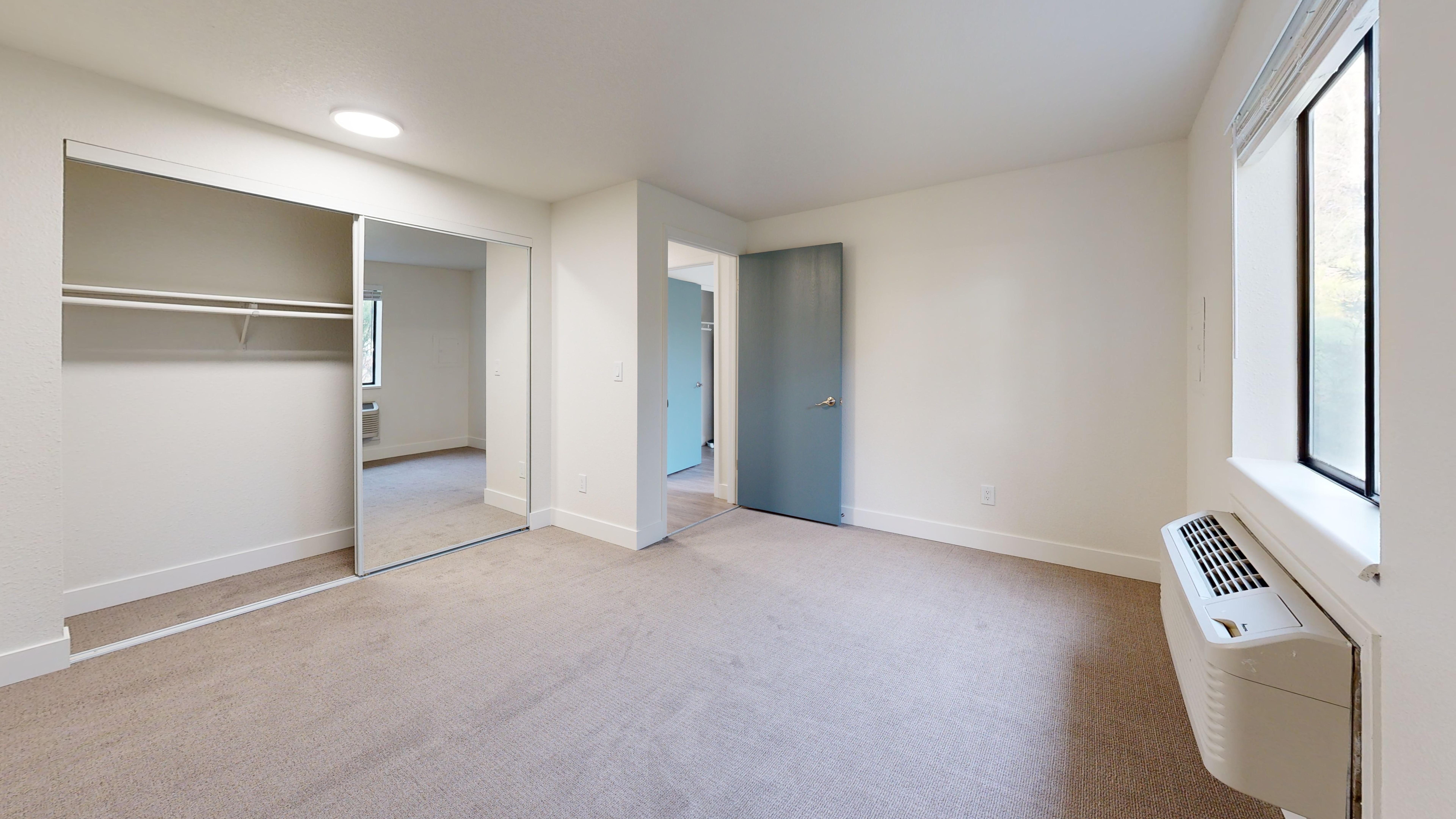 Chateau-De-Boise-IL-2-bed-703-sqft-Bedroom 1-1