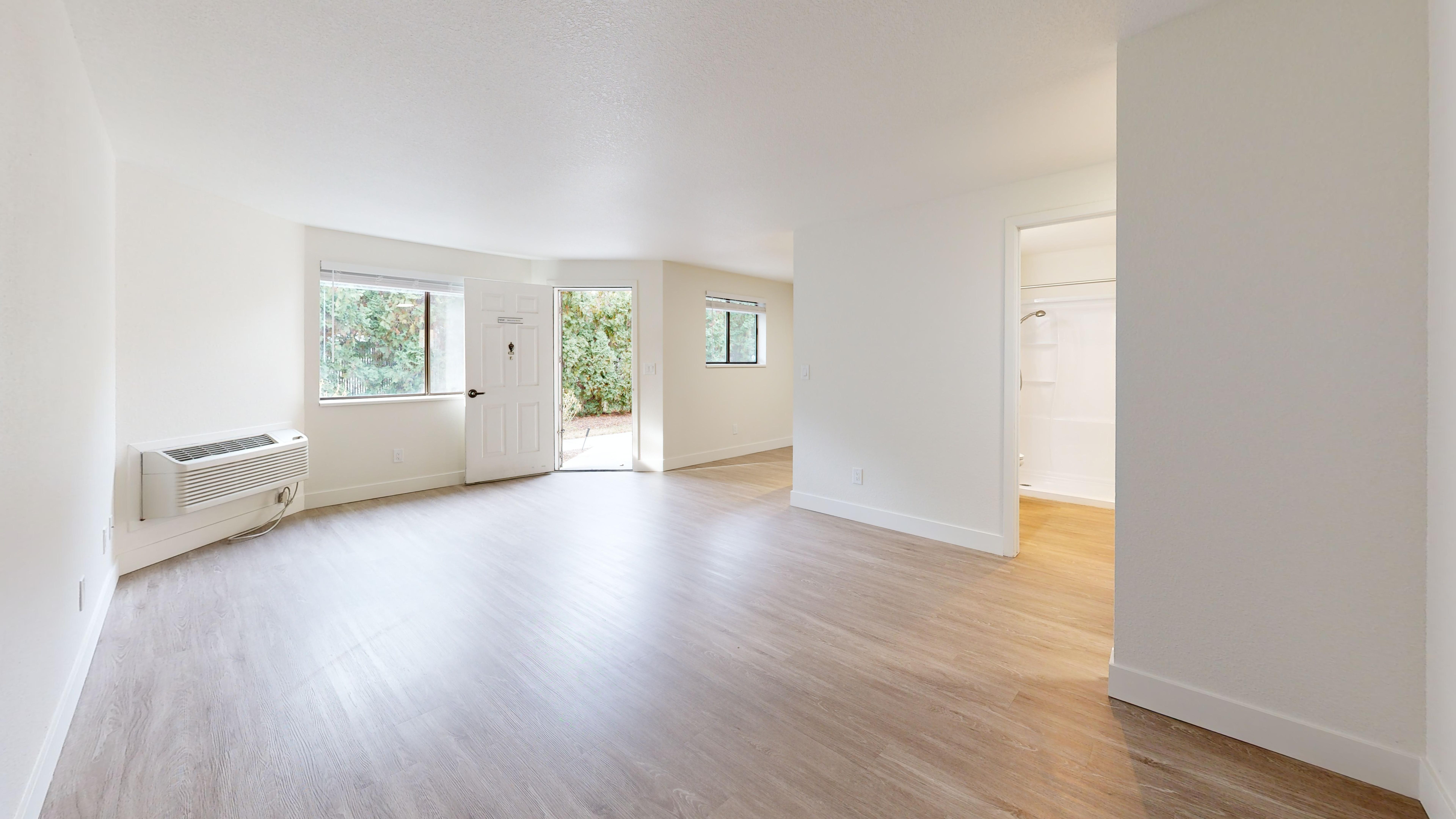 Chateau-De-Boise-IL-2-bed-703-sqft-Living-Room-1