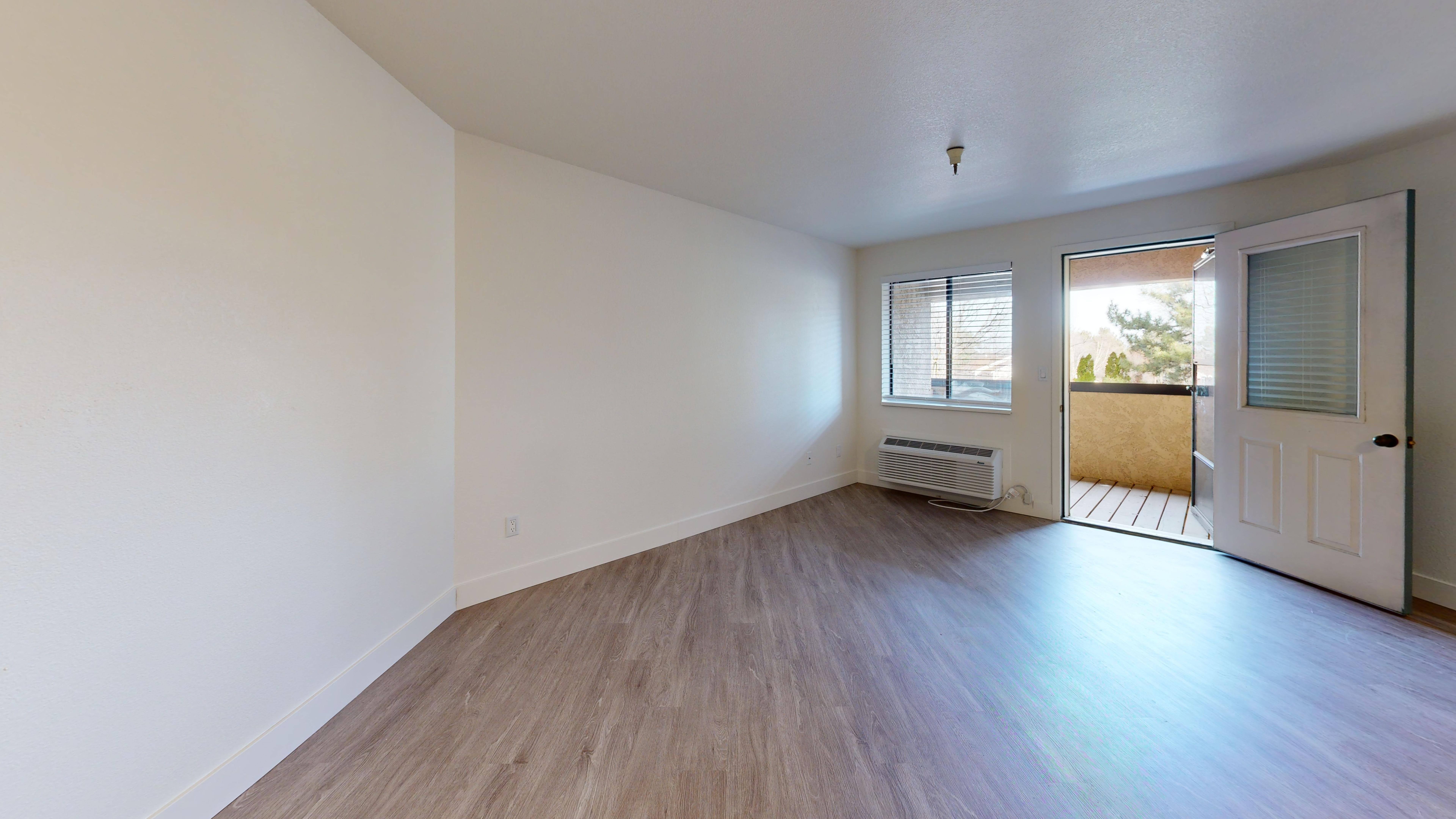 Chateau-De-Boise-IL-Studio-410-sqft-Living-Space